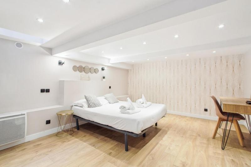 165 Suite Denis - Superbe Appartement A Paris Bagian luar foto