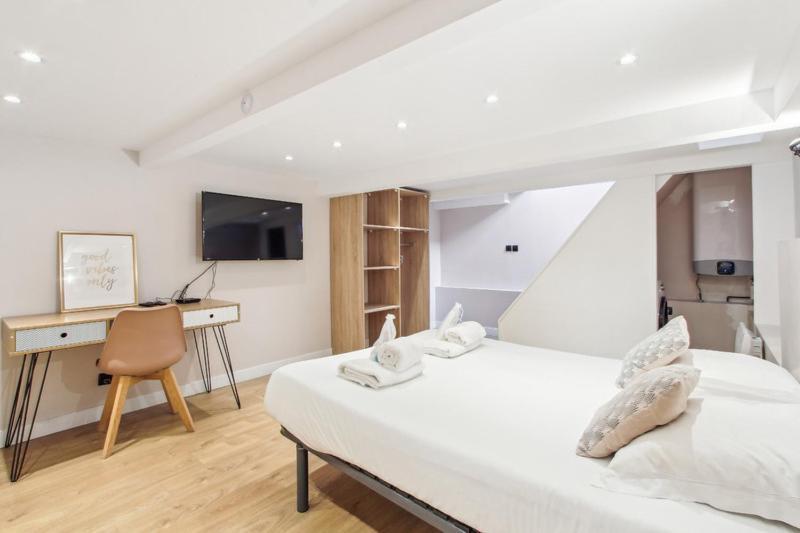 165 Suite Denis - Superbe Appartement A Paris Bagian luar foto